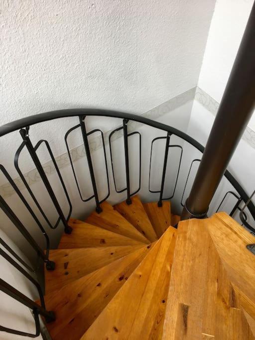 Appartement Messe, 2-bedroom Duplex With Kitchen And Garden