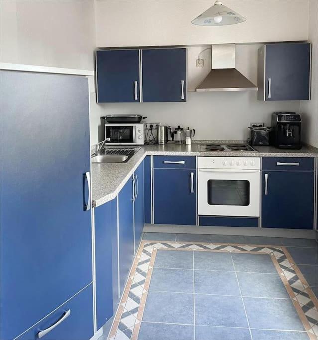 Appartement Messe, 2-bedroom Duplex With Kitchen And Garden *