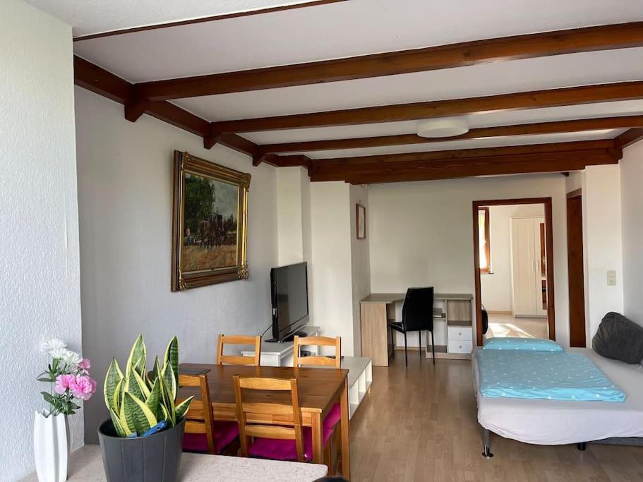 Messe, 2-bedroom Duplex With Kitchen And Garden Appartement *